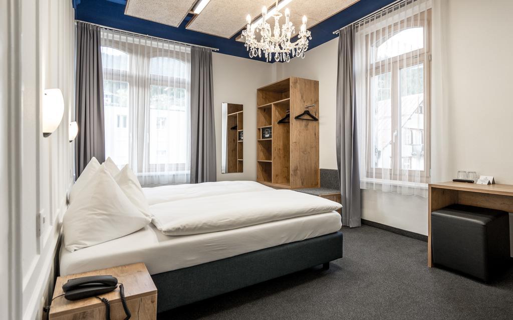 Hotel Ochsen By Mountain Hotels ดาวอส ภายนอก รูปภาพ